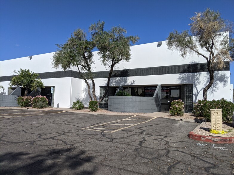 5865 S Kyrene Rd, Tempe, AZ à louer - Photo de l’immeuble – Image 3 sur 9