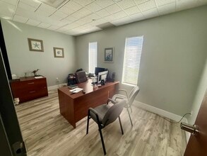 911 S 8th St, Fernandina Beach, FL à louer Photo intérieure– Image 1 sur 14