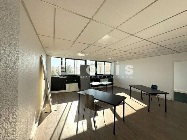 Plus de détails pour Bureau à louer