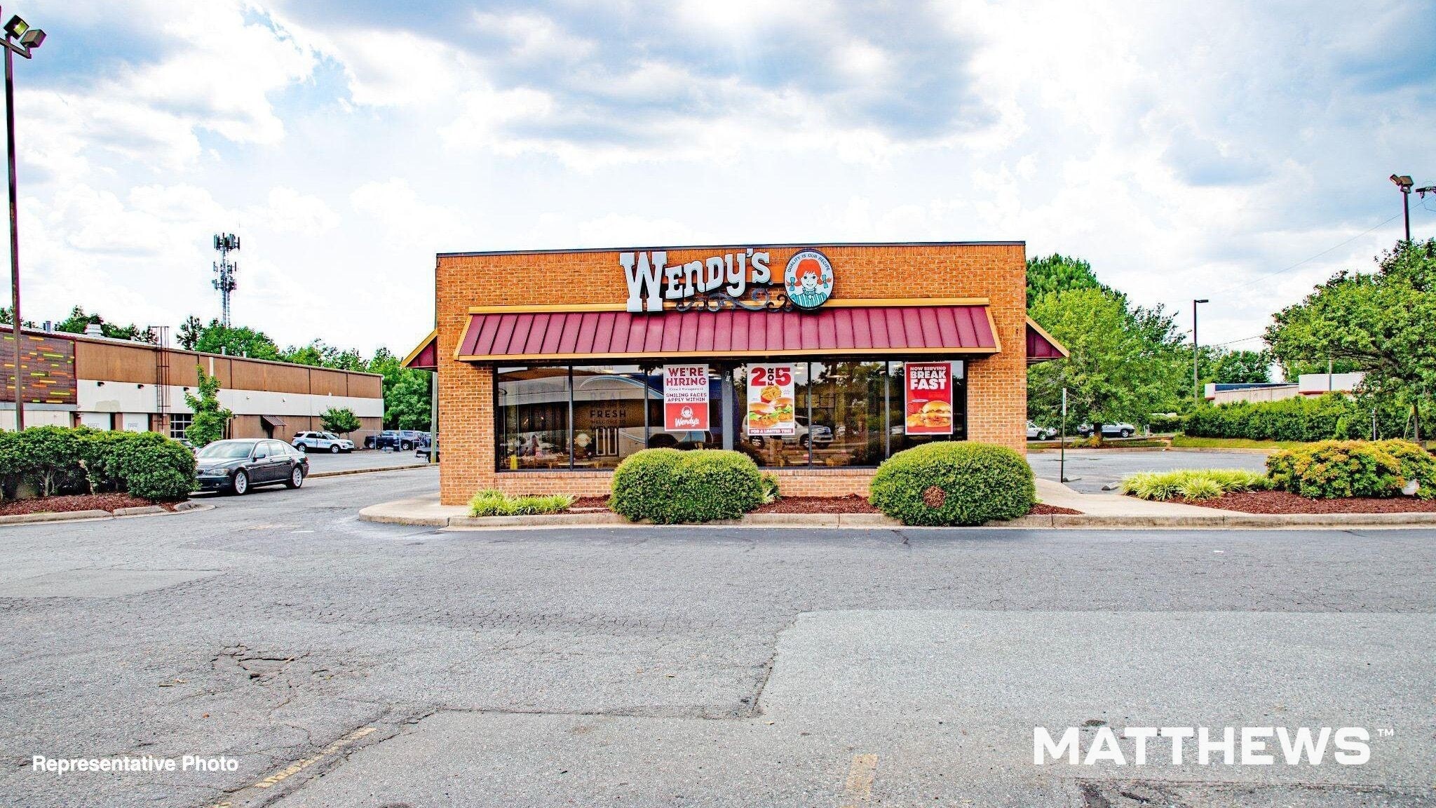 7631 Southtown Xing, Fort Wayne, IN à vendre Photo principale– Image 1 sur 4