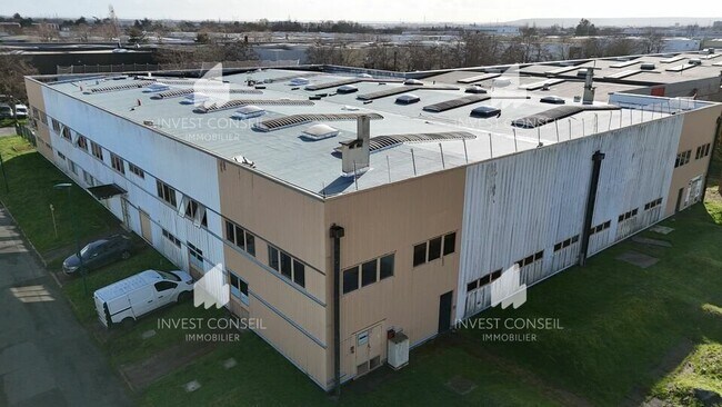 Plus de détails pour 1 Rue Jacques De Vaucansson, Saint-Ouen-l'Aumône - Industriel/Logistique à louer
