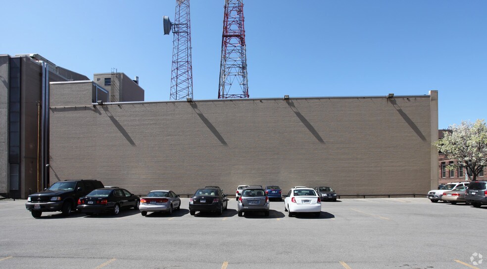 95 N Fitzhugh St, Rochester, NY à louer - Photo de l’immeuble – Image 3 sur 4