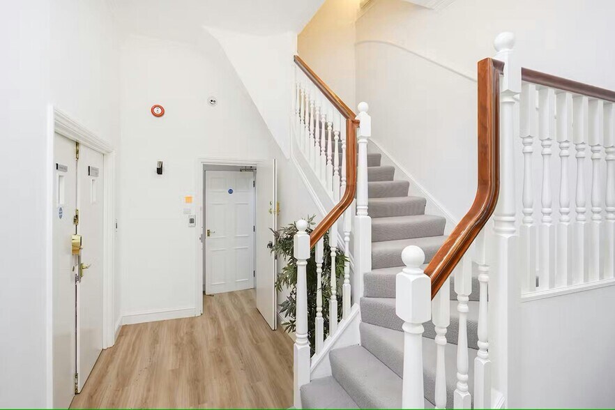 10 Ironmonger Ln, Londres à louer - Photo de l’immeuble – Image 3 sur 6