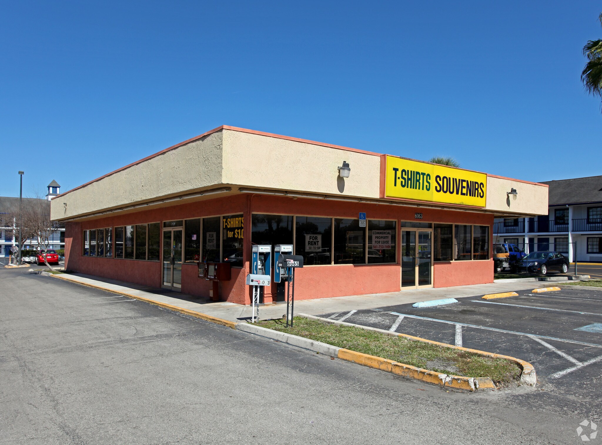 6063 W Irlo Bronson Memorial Hwy, Kissimmee, FL à louer Photo principale– Image 1 sur 3