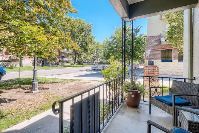 1719 Emerson St, Denver, CO à louer - Photo de l’immeuble – Image 3 sur 28