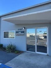 2189-2203 S Grand Ave, Santa Ana, CA à louer Photo intérieure– Image 1 sur 1