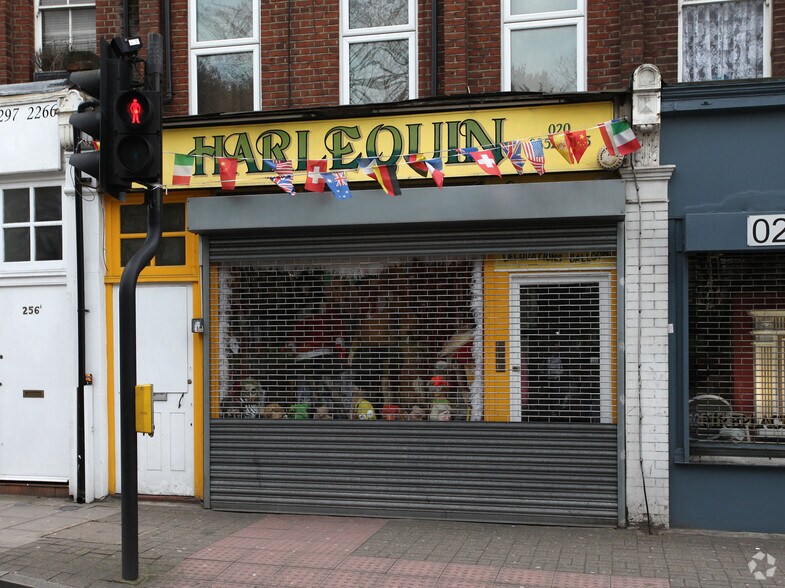 254 Lee High Rd, Londres à louer - Photo de l’immeuble – Image 3 sur 3