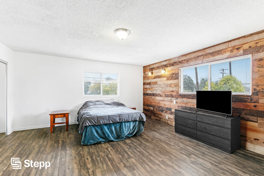 600 Almond Ave, Long Beach, CA à vendre - Photo de l’immeuble – Image 3 sur 8