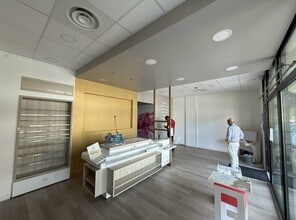 975 Chemin Des Plantades, La Garde à louer Photo intérieure– Image 1 sur 4
