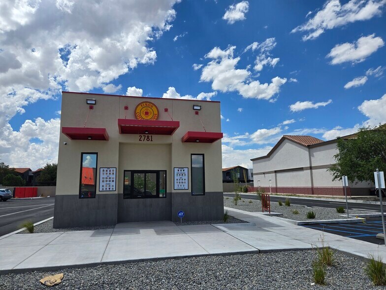 2781 57th Street NW, Albuquerque, NM à vendre - Photo de l’immeuble – Image 3 sur 10