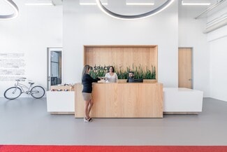 Plus de détails pour 800 Town And Country Blvd, Houston, TX - Coworking à louer
