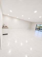 6920 Miramar Rd, San Diego, CA à louer Photo intérieure– Image 2 sur 4