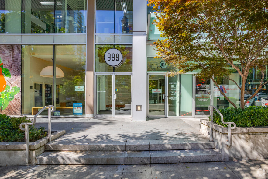 997 Seymour St, Vancouver, BC à vendre - Photo de l’immeuble – Image 3 sur 8