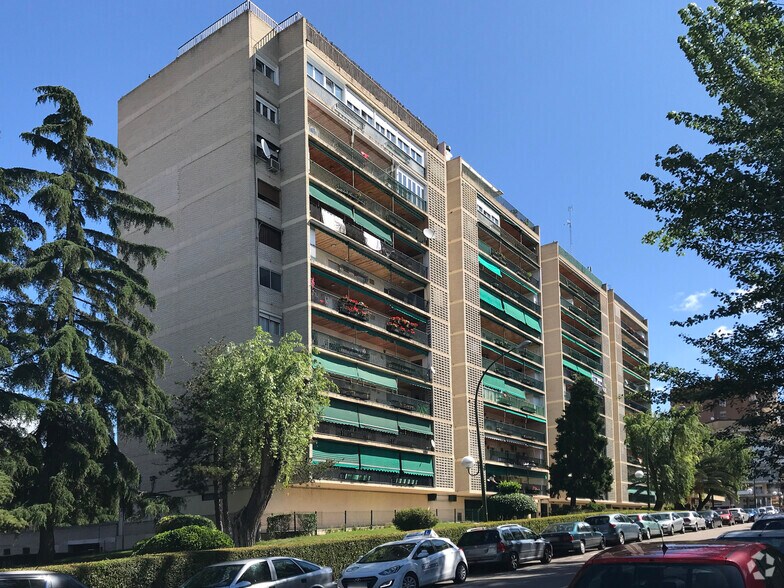 Calle Rubens, 20, Móstoles, Madrid à louer - Photo de l’immeuble – Image 2 sur 2