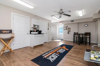2401 Destiny Way, Odessa, FL à louer Photo intérieure– Image 2 sur 29