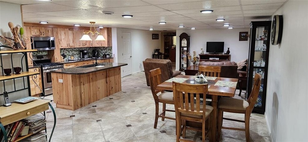 5 N Central Ave, Cut Bank, MT à vendre - Photo intérieure – Image 3 sur 59