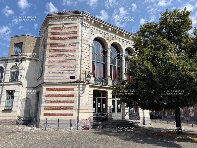 2 Place Du Concert, Lille à louer - Photo de l’immeuble – Image 3 sur 15