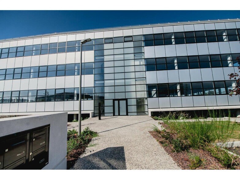 1 Rue Du Professeur Pierre Vellas, Toulouse à louer - Photo de l’immeuble – Image 3 sur 17