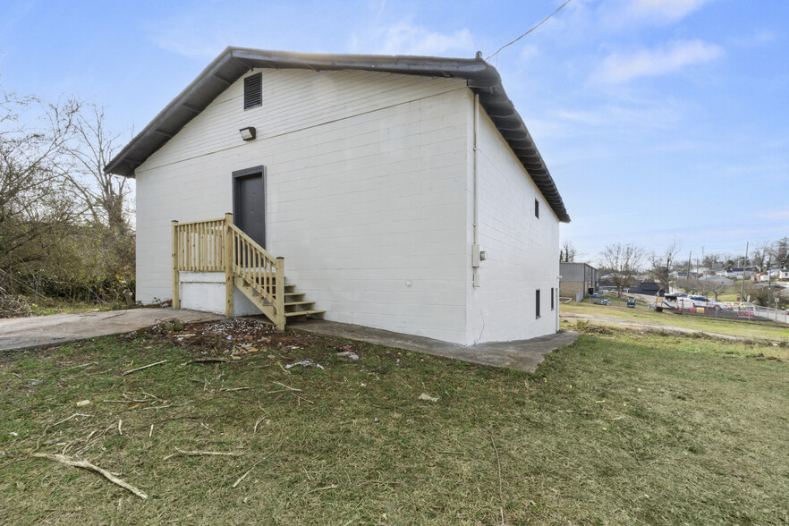 3 Johnson Ave, Newnan, GA à vendre - Photo de l’immeuble – Image 1 sur 22