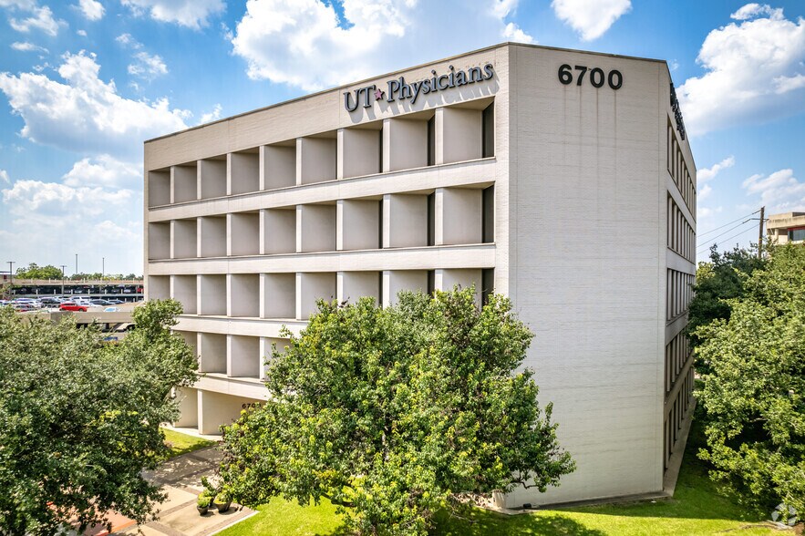 6700 West Loop South, Bellaire, TX à vendre - Photo principale – Image 1 sur 8