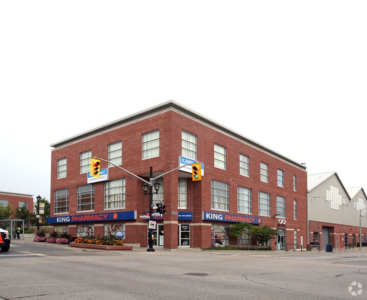 310 King St E, Kitchener, ON à louer - Photo principale – Image 1 sur 3