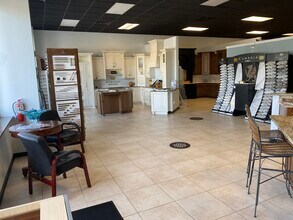 3784 Tampa Rd, Oldsmar, FL à louer Photo intérieure– Image 1 sur 5