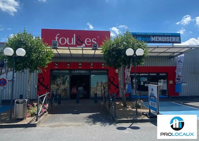 Plus de détails pour Local commercial à louer