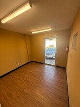 2402-2404 Blue Smoke Ct, Fort Worth, TX à louer Photo intérieure– Image 2 sur 4