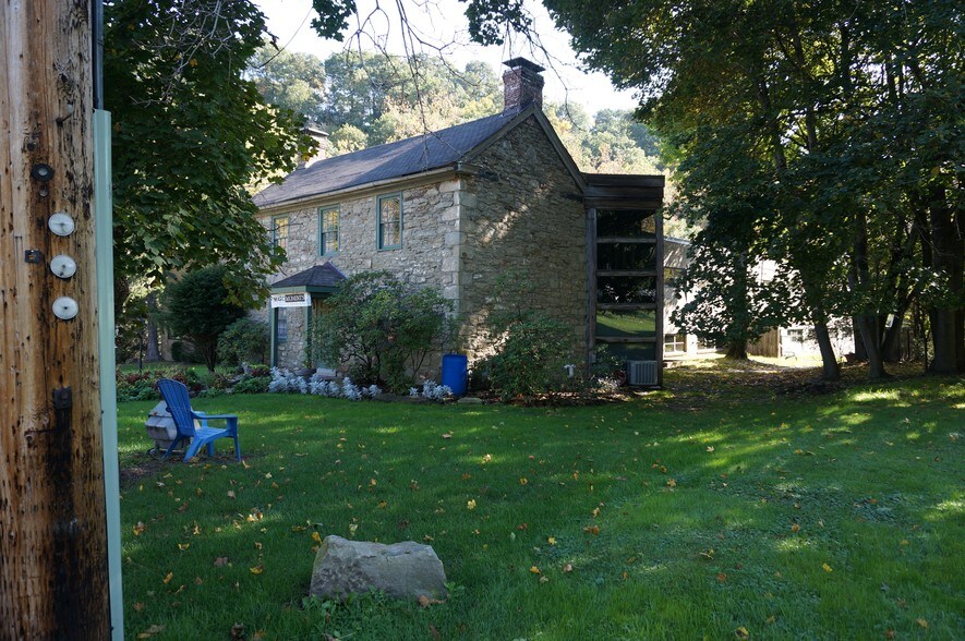 4068 Mt Royal Blvd, Allison Park, PA à louer - Photo de l’immeuble – Image 3 sur 48