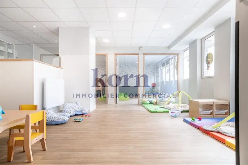 Bureau dans Levallois-Perret à louer - Photo de l’immeuble – Image 2 sur 9