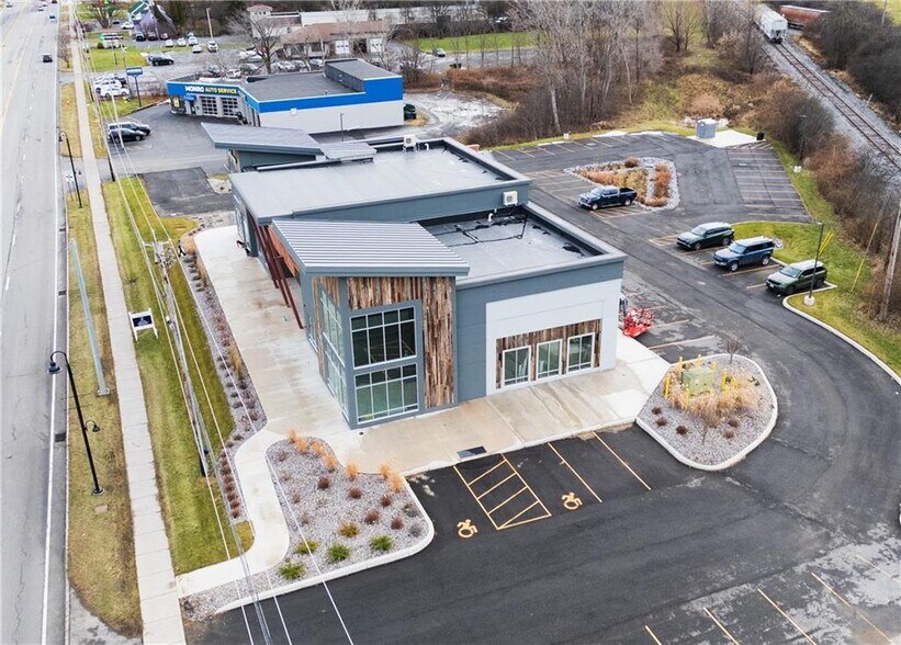 2536 Rochester Rd, Canandaigua, NY à louer - Photo de l’immeuble – Image 3 sur 46