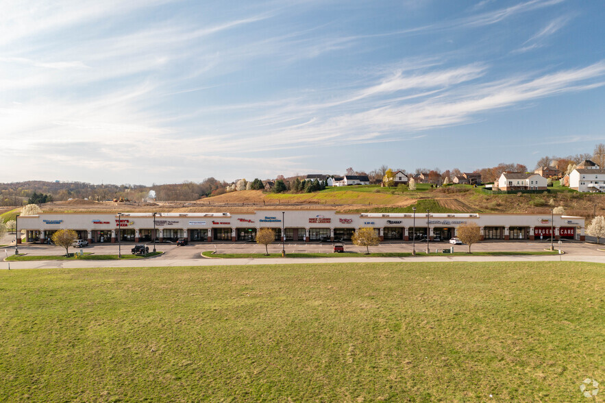 111-131 Mulone Dr, Sarver, PA à louer - Photo de l’immeuble – Image 3 sur 8