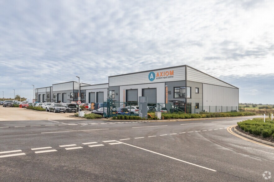 Falcon Way, Yaxley à louer - Photo de l’immeuble – Image 1 sur 4