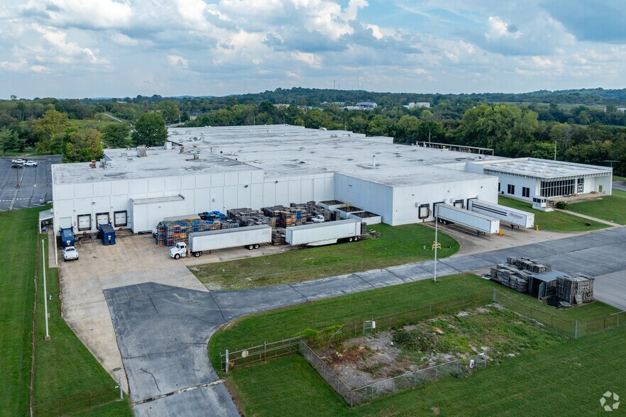 981 Industrial Park Rd, Columbia, TN à louer - Photo de l’immeuble – Image 2 sur 35