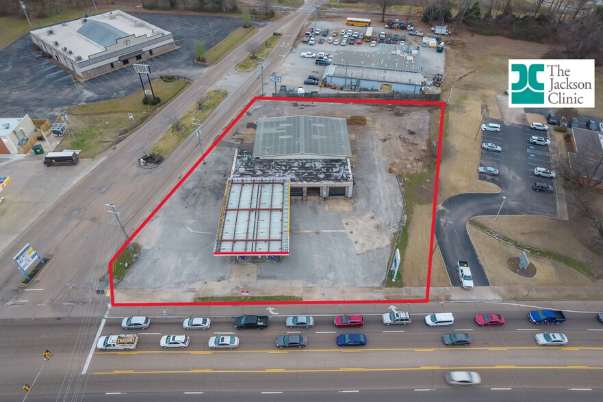 1911 S Highland Ave, Jackson, TN à louer - Photo de l’immeuble – Image 2 sur 24