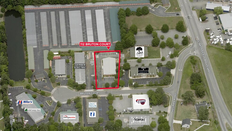 112 Bruton Ct, Chesapeake, VA à louer - Photo de l’immeuble – Image 2 sur 3