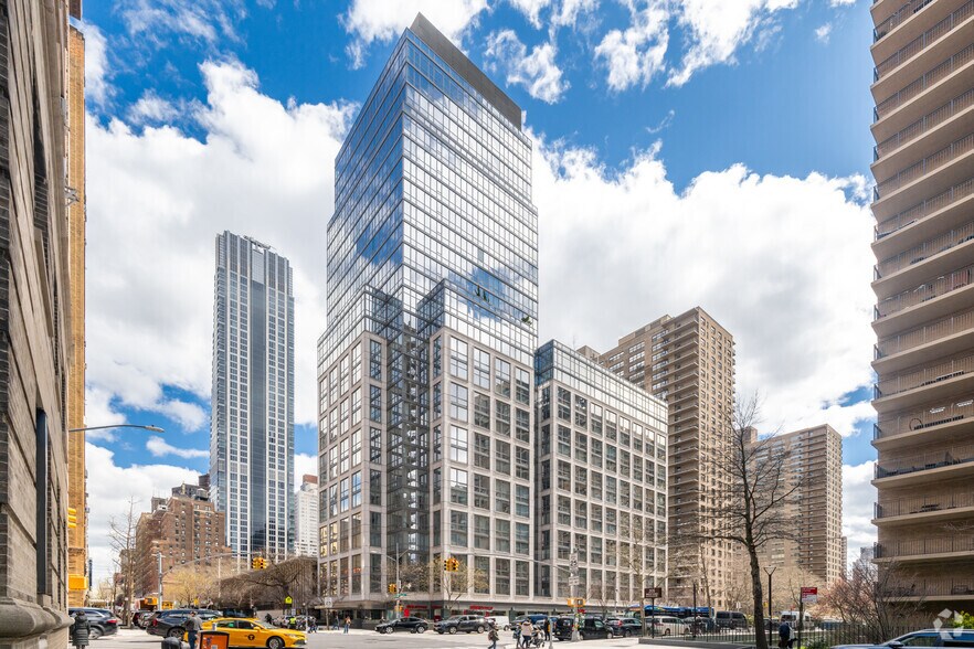 200 W End Ave, New York, NY à louer - Photo principale – Image 1 sur 7