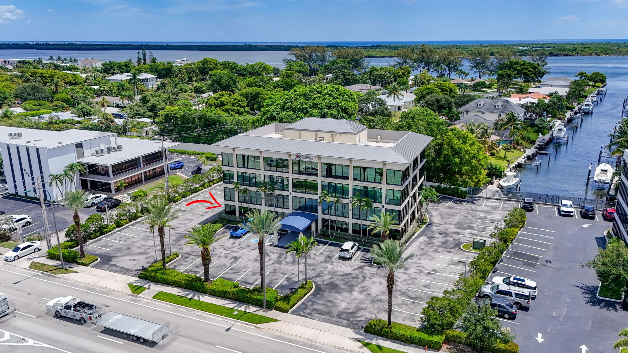630 US Highway 1, North Palm Beach, FL à louer Photo de l’immeuble– Image 1 sur 5