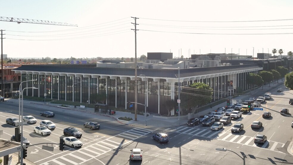 10730 W Pico Blvd, Los Angeles, CA à louer - Vidéo aérienne – Image 2 sur 20