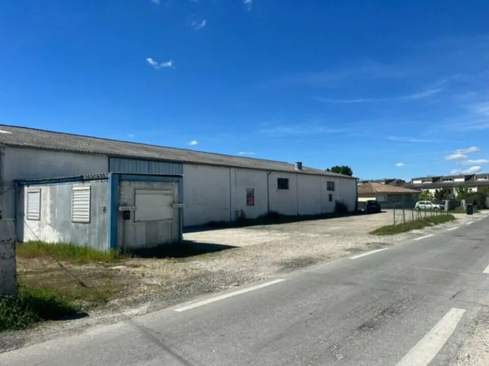 Local d’activités dans Ambarès-et-Lagrave à louer Photo de l’immeuble– Image 1 sur 6