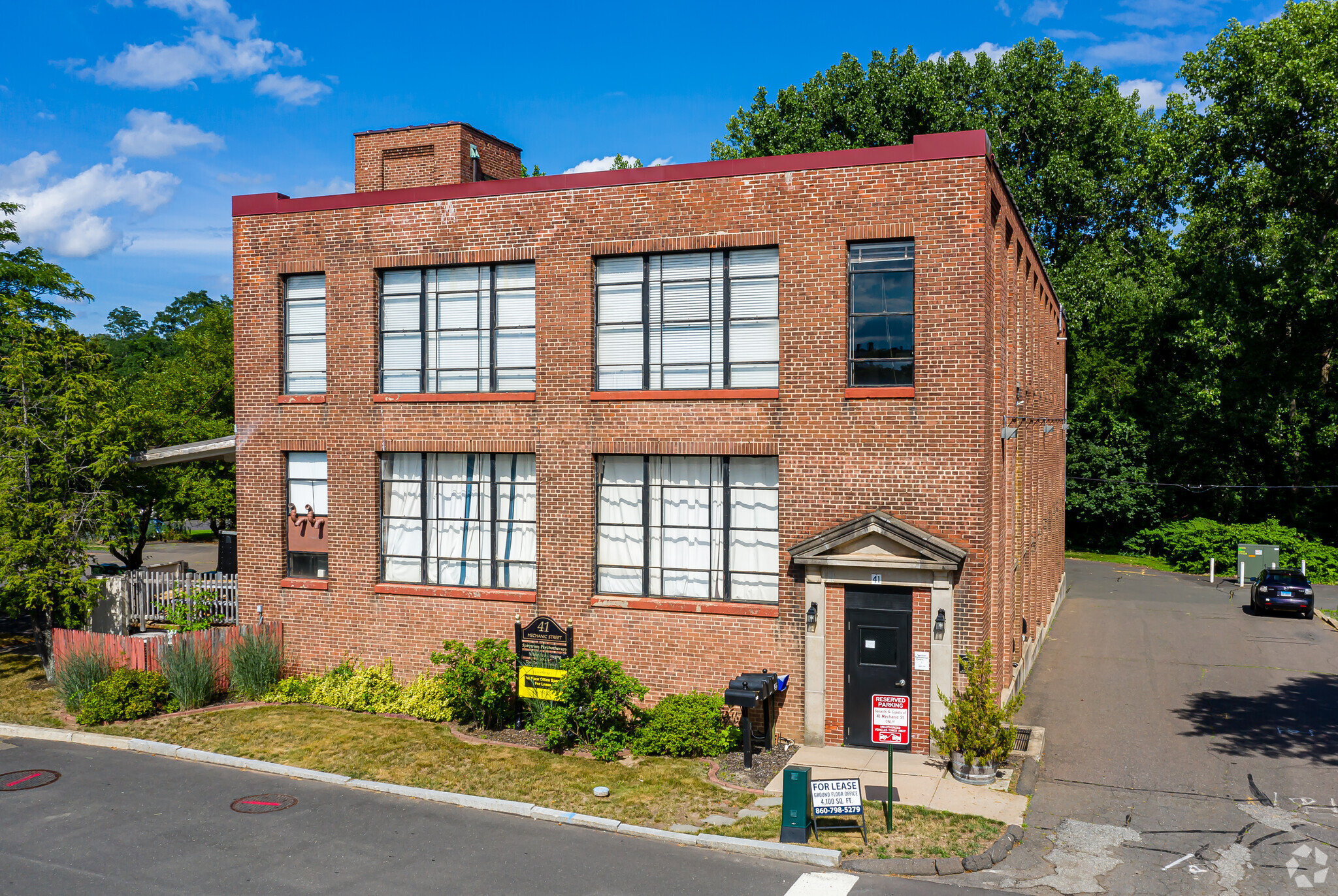 41 Mechanic St, Windsor, CT à louer Photo de l’immeuble– Image 1 sur 11