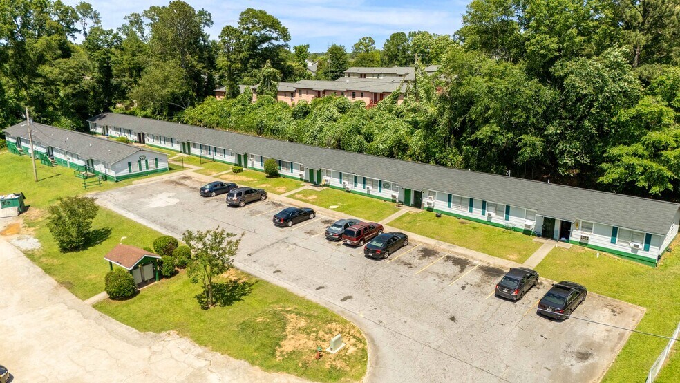 803 N 8th St, 804 N 8th St, 113-135 W Av portefeuille de 3 biens à vendre sur LoopNet.fr - Photo de l’immeuble – Image 1 sur 20