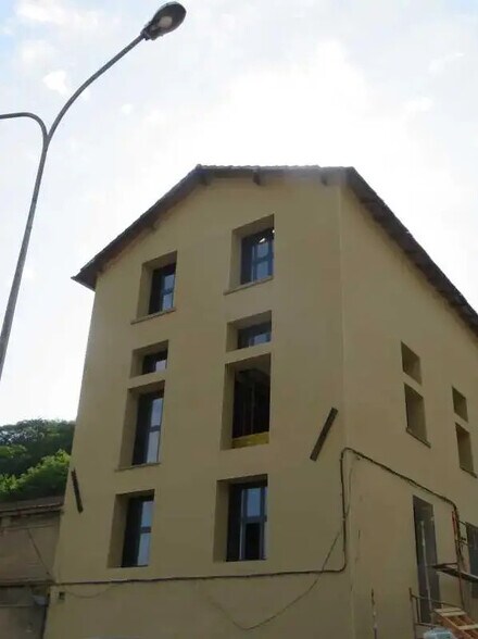 Bureau dans NEUVILLE-SUR-SAÔNE à louer - Photo de l’immeuble – Image 2 sur 6
