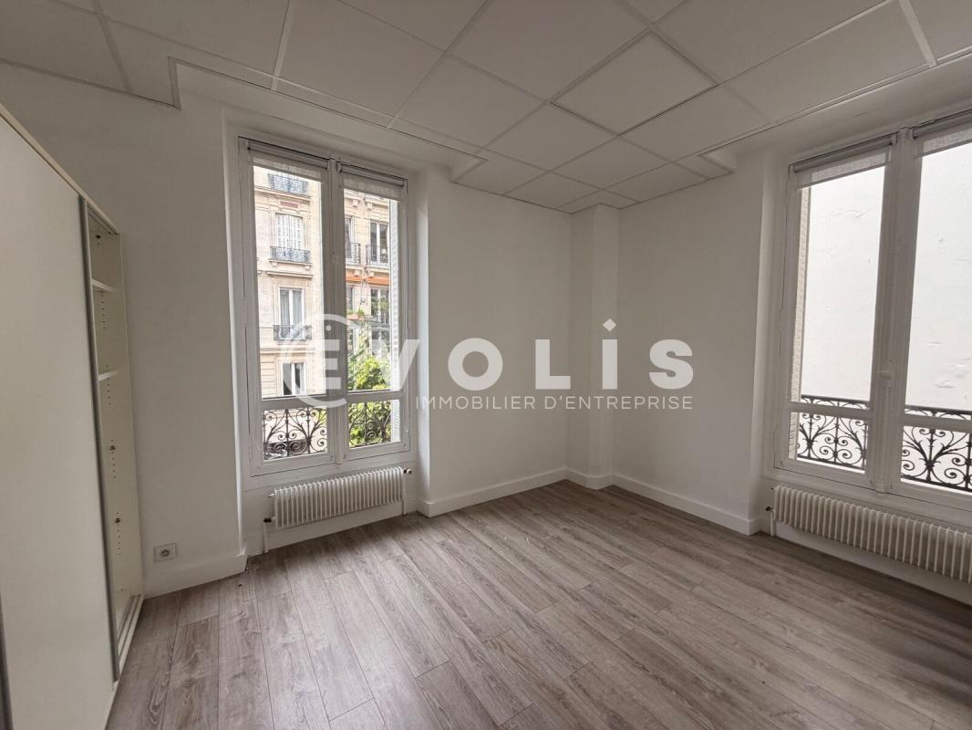 Bureau dans Paris à louer Photo de l’immeuble– Image 1 sur 7