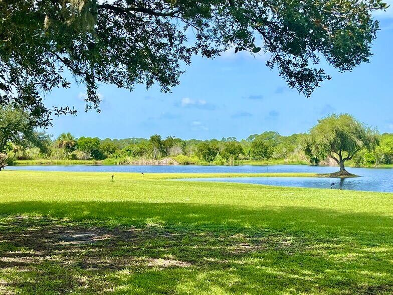 5019 US Highway 1, Fort Pierce, FL à vendre - Photo de l’immeuble – Image 3 sur 8