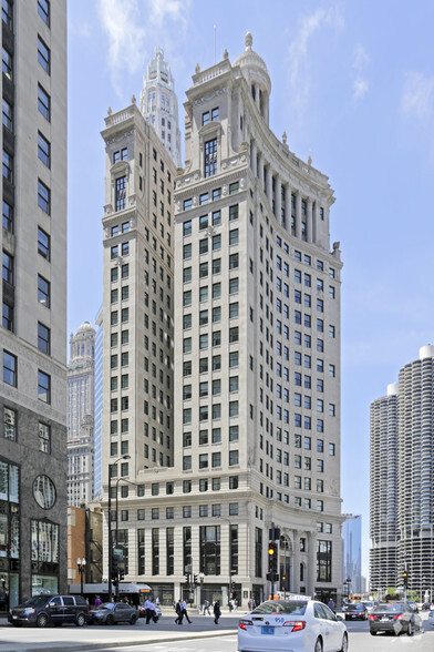 85 E Wacker Dr, Chicago, IL à louer - Photo de l’immeuble – Image 3 sur 9