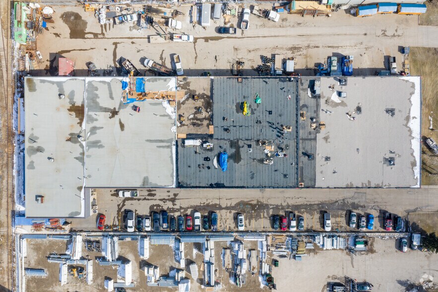4380 76th Ave SE, Calgary, AB à louer - Aérien – Image 2 sur 4