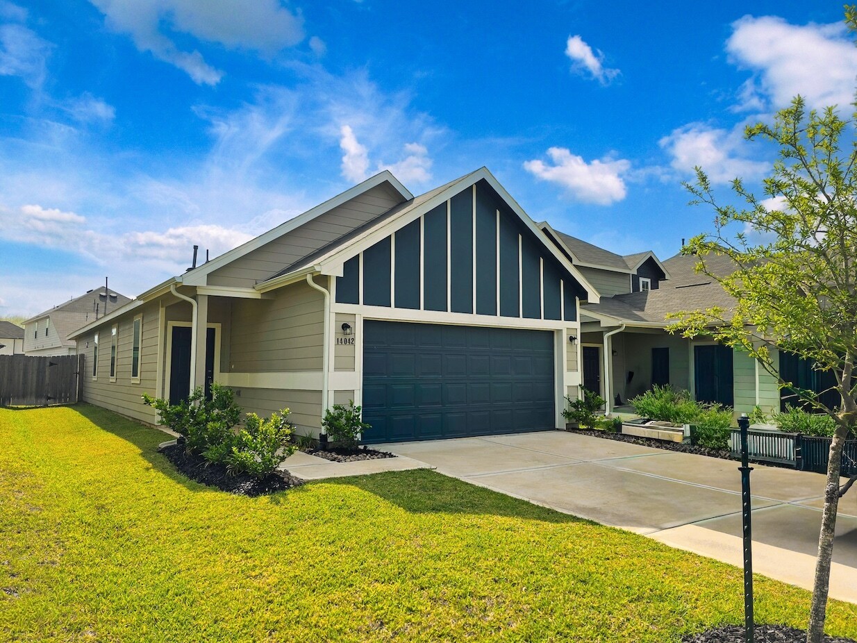 14042 Chinook Dr, Conroe, TX à vendre Photo principale– Image 1 sur 2