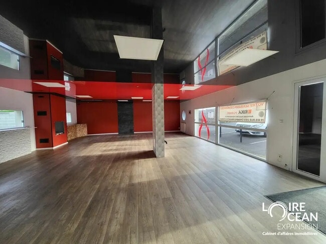 Plus de détails pour Local commercial à louer