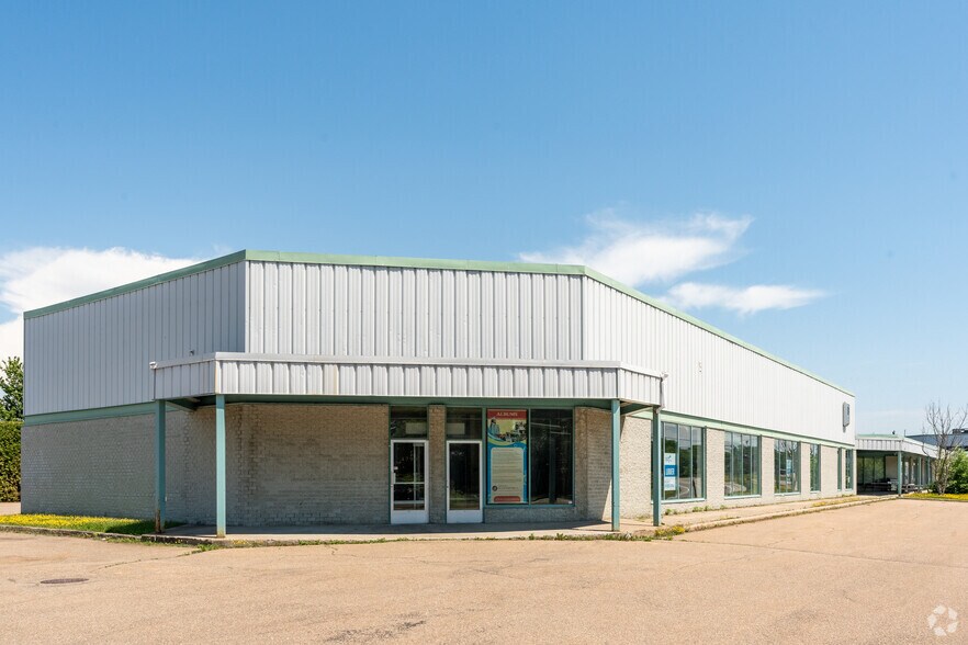 4780 Rue Saint-Félix, Saint-Augustin-de-Desmaures, QC à louer - Photo de l’immeuble – Image 2 sur 3